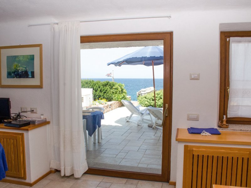 Blick auf die Terrasse und das Meer Blick auf die Terrasse und das Meer