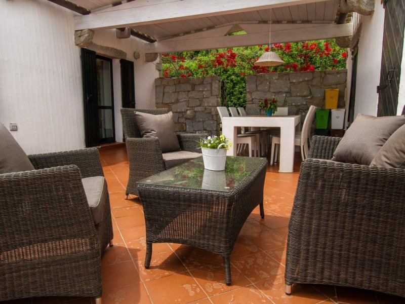 Loungebereich auf der großzügigen Terrasse Loungebereich auf der großzügigen Terrasse