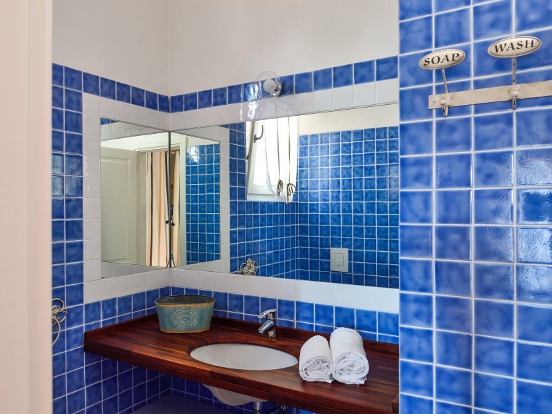 Bad 1 mit Dusche vom Schlafzimmer 1 Bad 1 mit Dusche vom Schlafzimmer 1