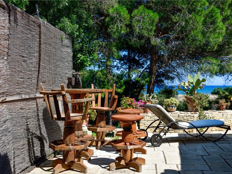 Lauschiger Sitzplatz mit Blick auf's Meer Lauschiger Sitzplatz mit Blick auf's Meer