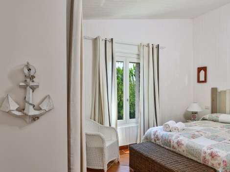 Schlafzimmer 1